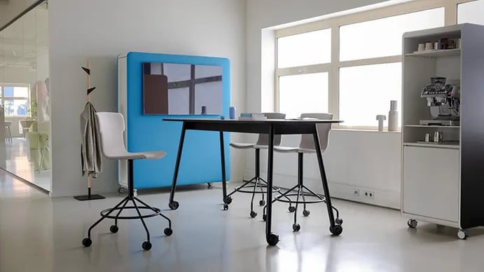 Cascando Co-chair seating