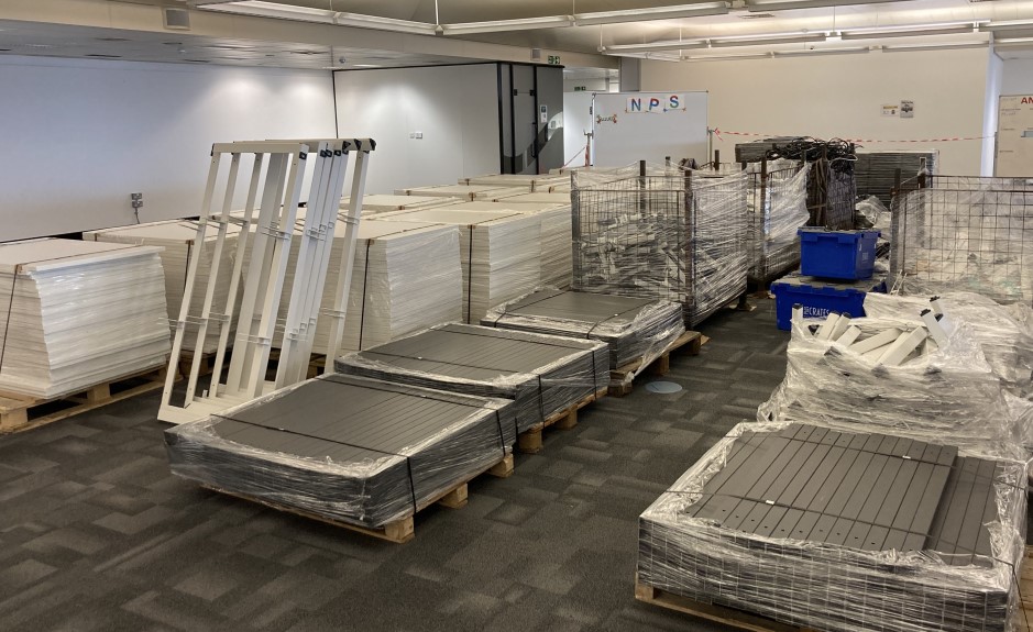 Lloyds desks reuse 1-1