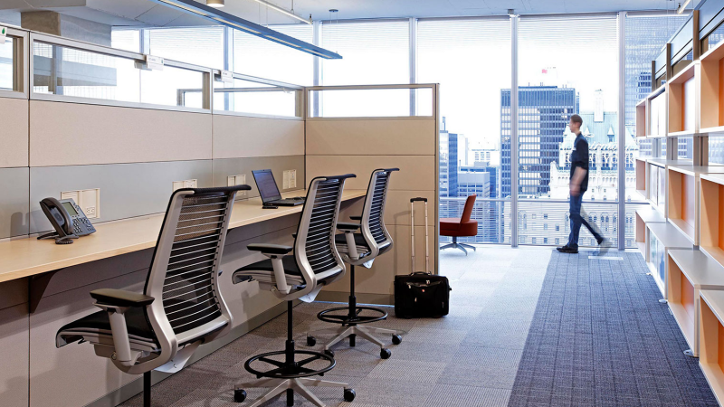 row-of-desks-in-office