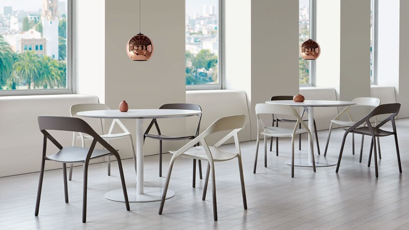 lessthanfive-chair