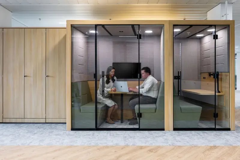Portal_Huddle_Spacestor