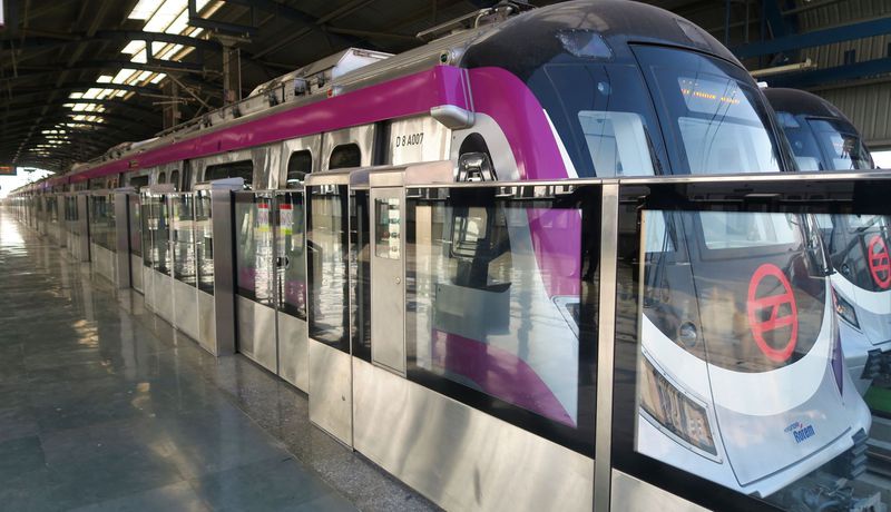 delhi_metro_train_line_smaller.jpg__800x460_q80_crop_progressive_subsampling-2_upscale