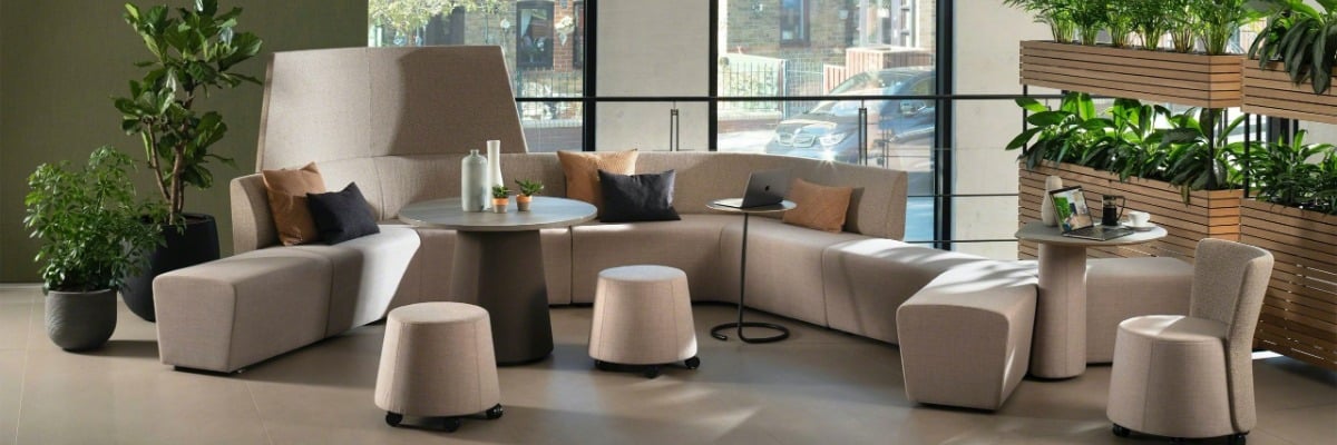 office-screen-ergonomics-away-from-the-desk