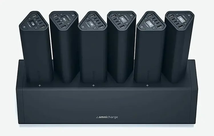 omnicharge-power-station-40-6-bay-02 copy
