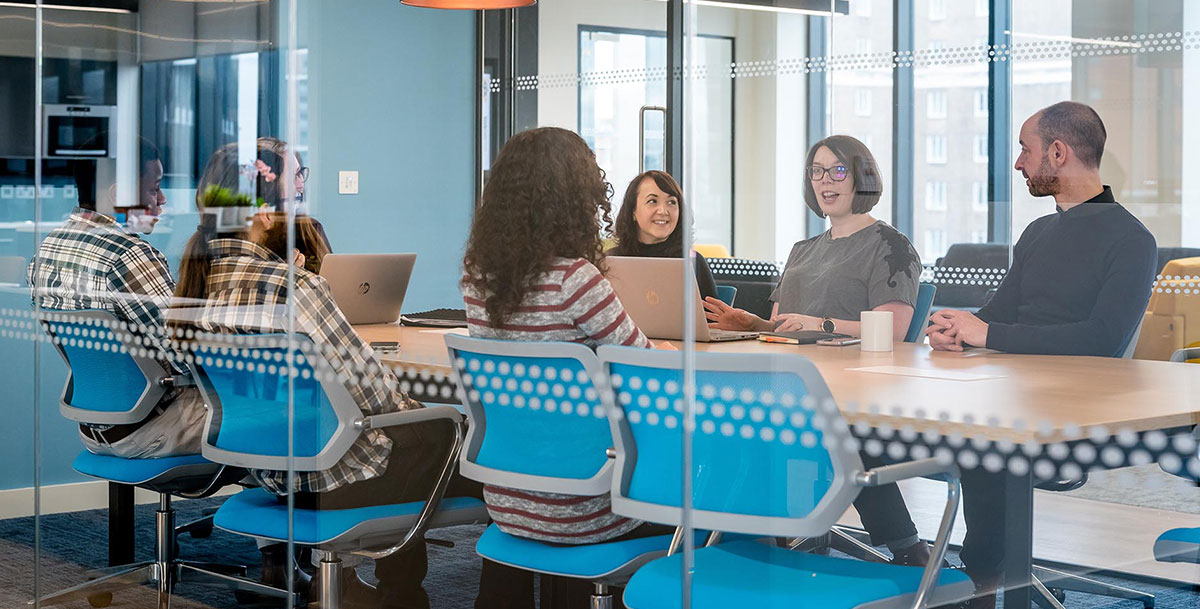 IE-Bruntwood-Leeds-tech-incubator-smart-meeting-room-technology